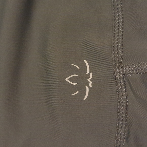 Beyond Yoga Leggings in Gray.  Missing size tag, but fit like Size S - Picture 3 of 3